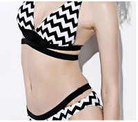 Tissu extensible à motif Chevron blanc noir ensemble de bikini portefeuille à séchage rapide - bretelles croisées découpées en deux pièces coupe haute - pour vêtements de plage